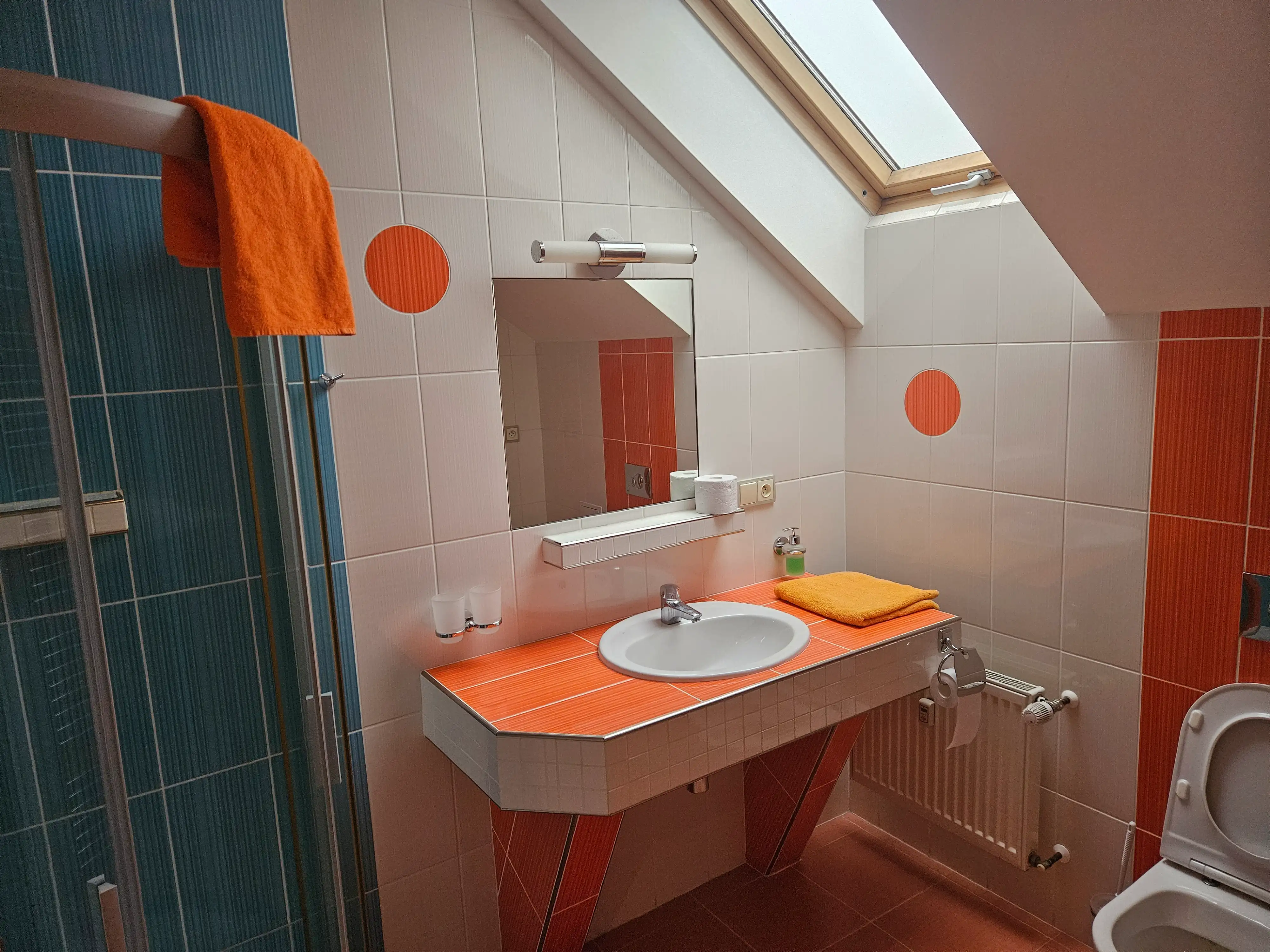 Útulný jednolůžkový pokoj - levný penzion Náchod centrum